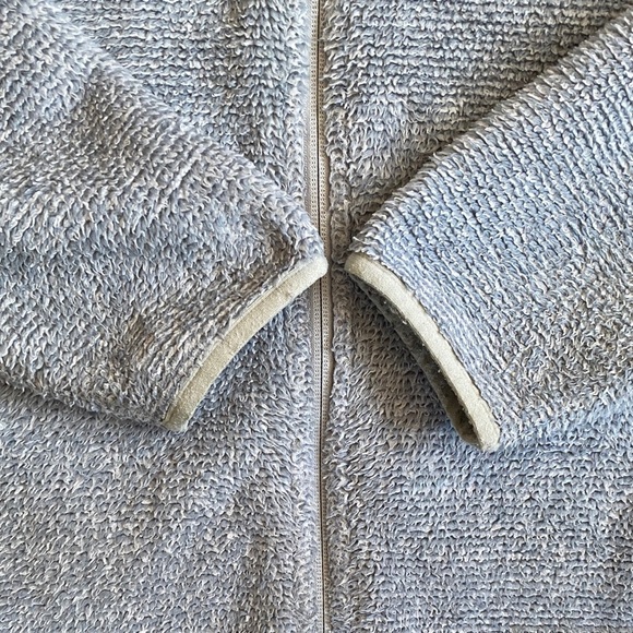 Grey The North Face Osito fleece jacket, size XL. Great condition, ships quickly - Picture 3 of 15
